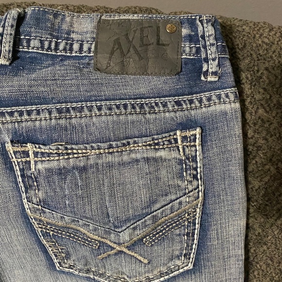 Jeans - Picture 4 of 5